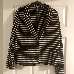 Black and white stripped knit blazer